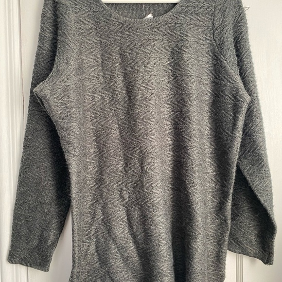 NWT Avenue Long Sleeve Sweater- 14-16 - Picture 2 of 7